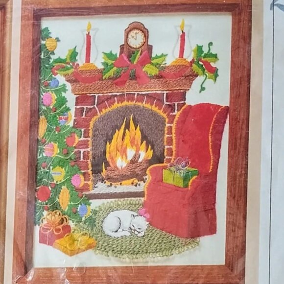 VTG The Creative Circle Cozy Hearth Crewel Embroidery Kit #2300 Sealed (1985) - Picture 2 of 5